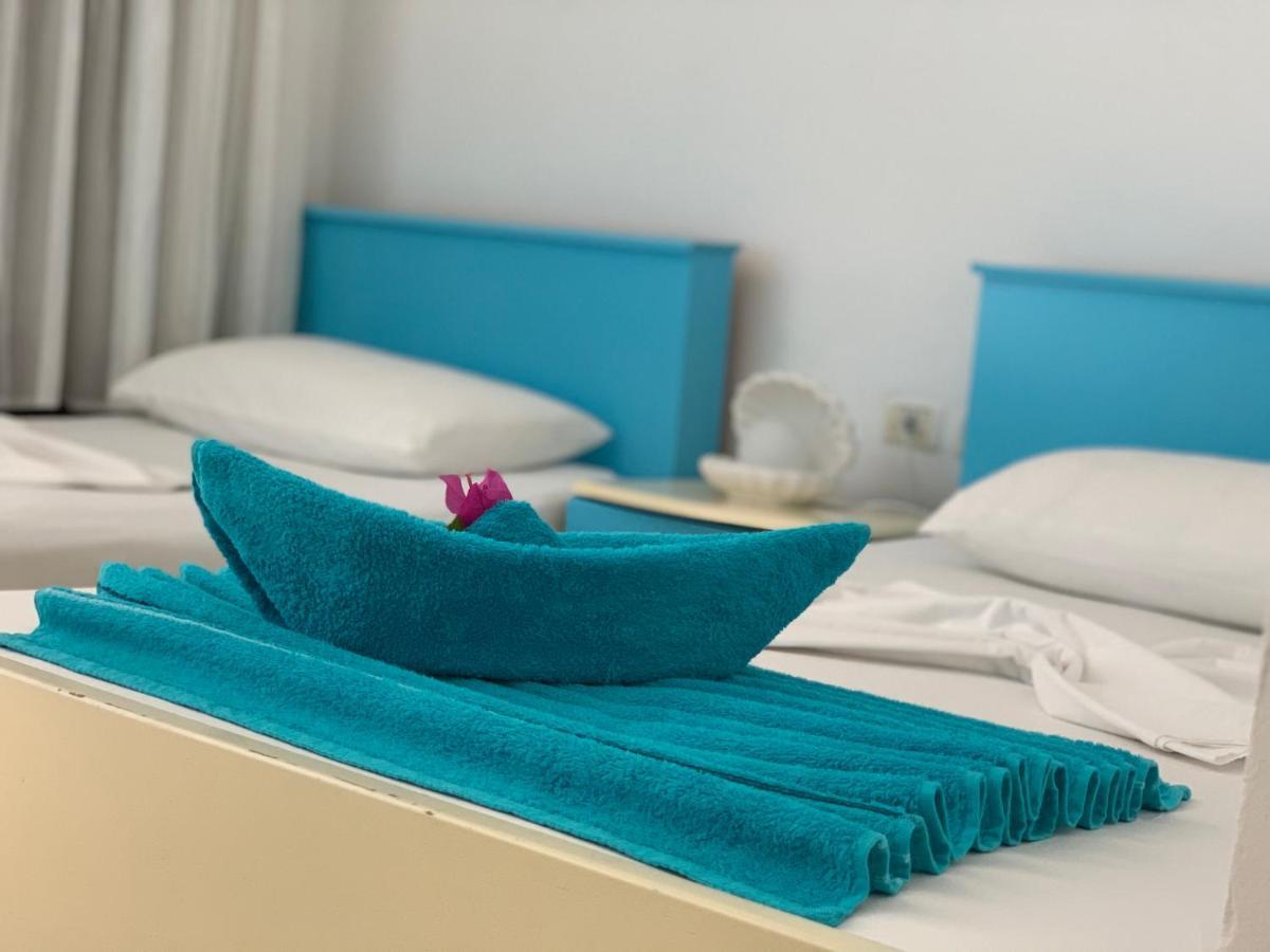 Cocktail & Dreams - Beach Hotel Саранда Екстер'єр фото