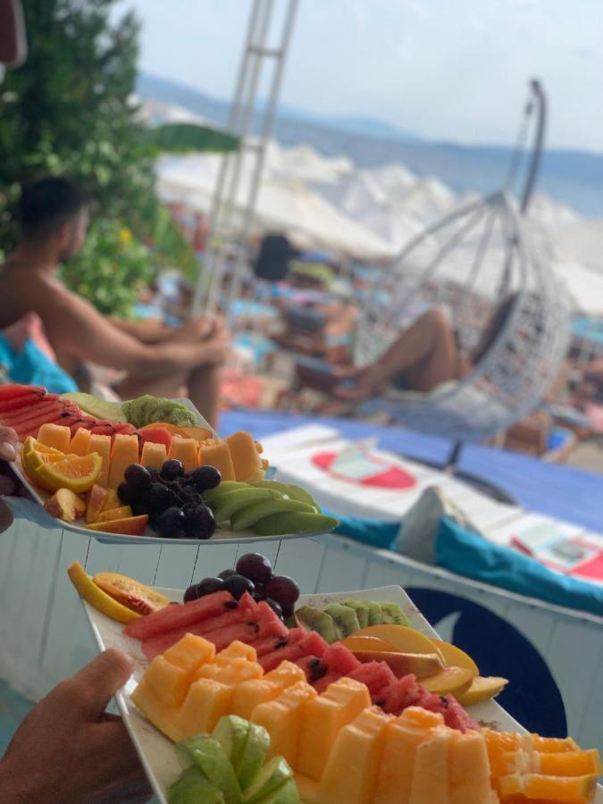 Cocktail & Dreams - Beach Hotel Саранда Екстер'єр фото