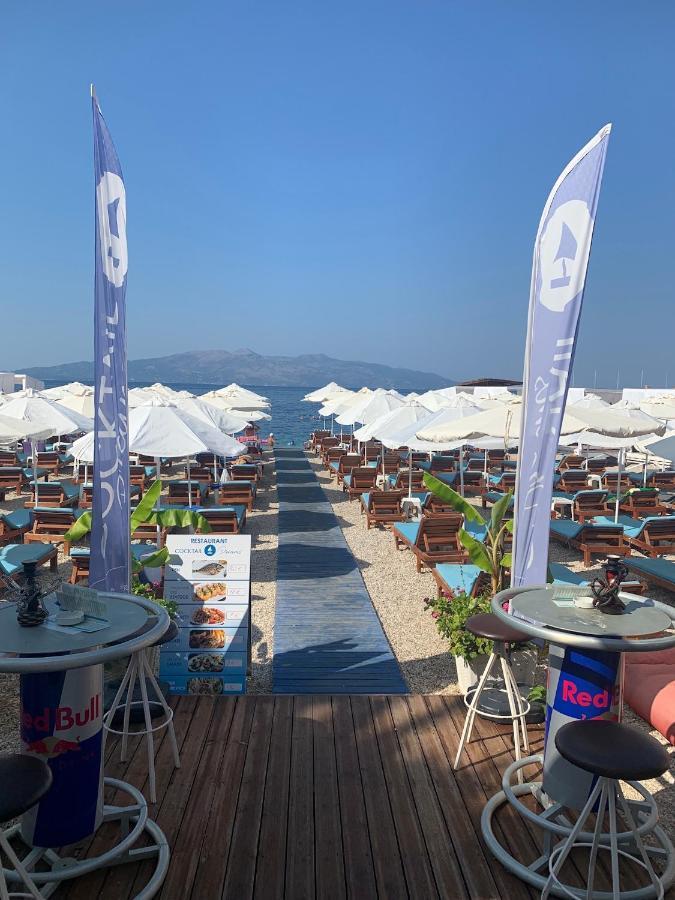 Cocktail & Dreams - Beach Hotel Саранда Екстер'єр фото