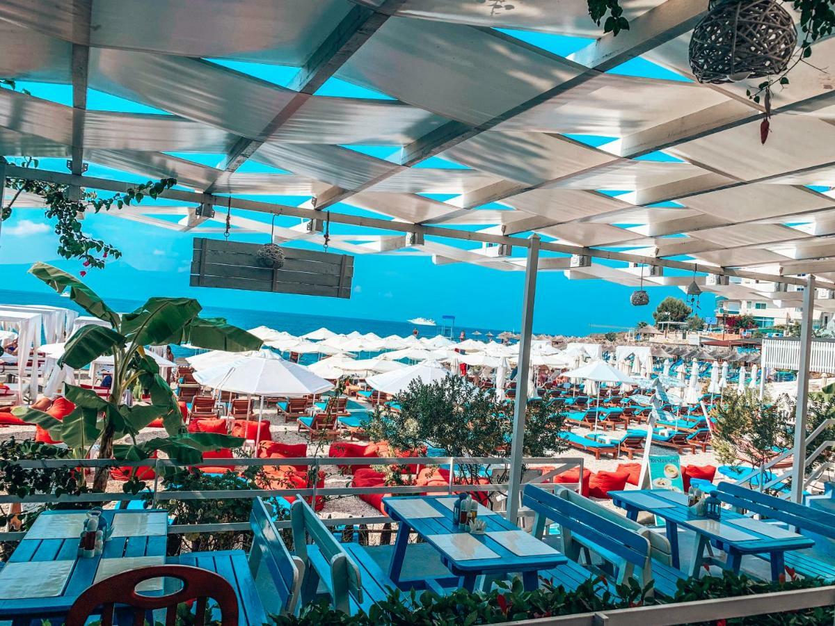 Cocktail & Dreams - Beach Hotel Саранда Екстер'єр фото