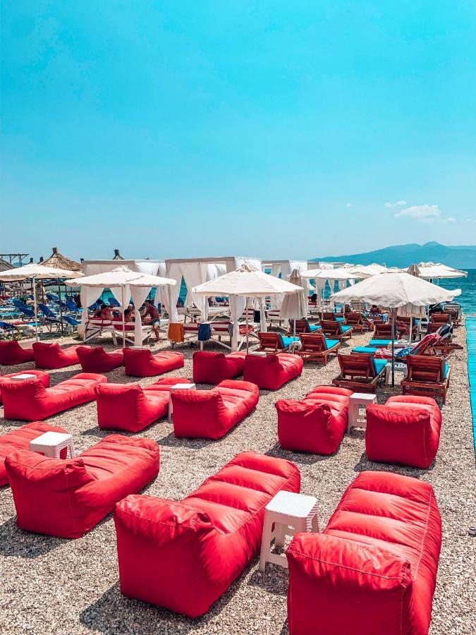 Cocktail & Dreams - Beach Hotel Саранда Екстер'єр фото